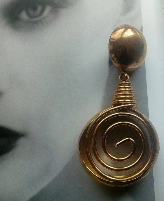 Vintage Geometric Drop Earrings   Golden Hoop Ear… - image 7
