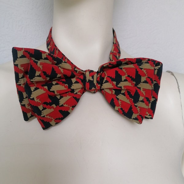 Vintage YVES SAINT LAURENT Printed Silk Bow Tie  Unisex Bow Tie Made in Italy