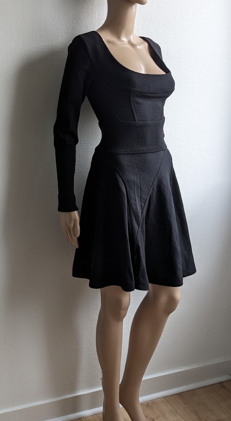 Vintage 80s AZZEDINE ALAÏA Black Wool Dress Alaïa Mini Skater Long Sleeves Dress image 3