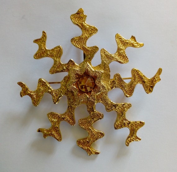 アクセサリー Yves Saint Laurent brooch gold vintage Vintage Yves Saint Laurent Gold Stuning Brooch - Etsy