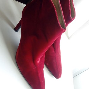 Vintage YVES SAINT LAURENT Red Velvet Ankle Boots Ysl Pointed Toe High Heels Runway Ankle Boots Us7 image 6