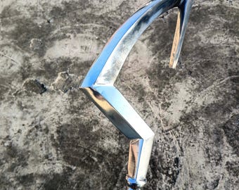 Gepersonaliseerde handgemaakte wandelstok van gepolijst aluminium | Moderne wandelstok