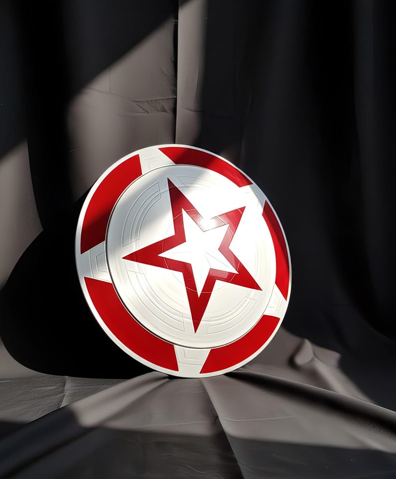 Réplica del escudo del Capitán América personalizado: accesorio de cosplay de Marvel de metal imagen 1