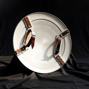 Réplica del escudo del Capitán América personalizado: accesorio de cosplay de Marvel de metal imagen 5