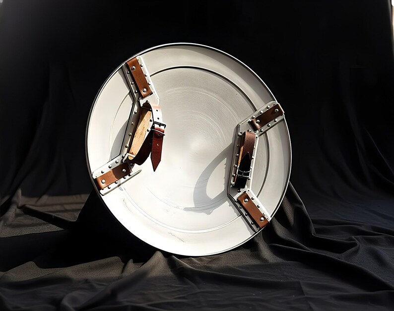 Réplica del escudo del Capitán América personalizado: accesorio de cosplay de Marvel de metal imagen 5