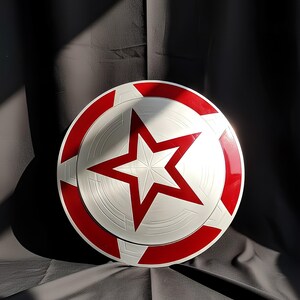 Réplica del escudo del Capitán América personalizado: accesorio de cosplay de Marvel de metal imagen 2