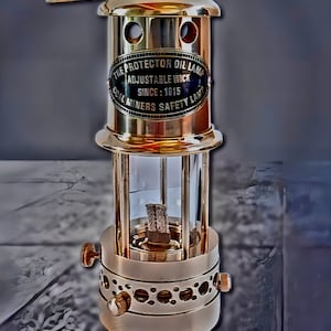safty lamps 真鍮製 Adapted Hailwood's type 01 miner's safety lamp | Science