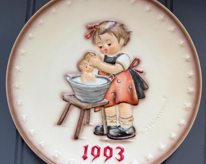 1993 M.J. Hummel Goebel Collector Plate | “Bathtime” 23rd Annual Edition