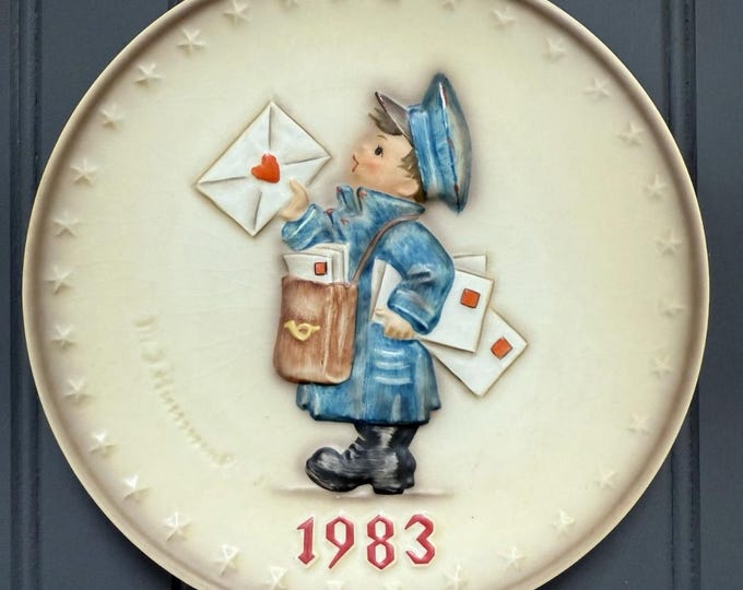 1983 M.J. Hummel Annual Plate | “Postman” Goebel W. Germany | Hum 276 Collectible Wall Plate