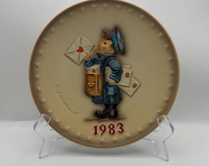 1983 Goebel Hummel Annual Plate Hum 276 • Postman Figurine • West Germany Vintage Collectible
