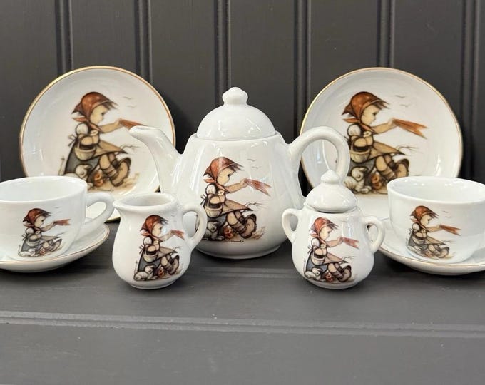 M.J. Hummel Reutter Porzellan Children’s Tea Set Germany – Complete in Box
