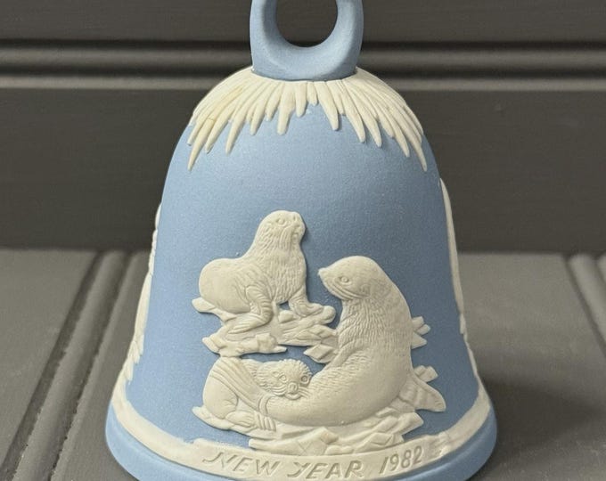 Vintage 1982 Wedgwood Jasperware Bell – New Year Seal Family, Blue & White