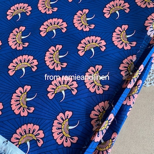 japanese cotton fabric, fan pattern flowers print, fine cotton fabric, half yard by 59" wide