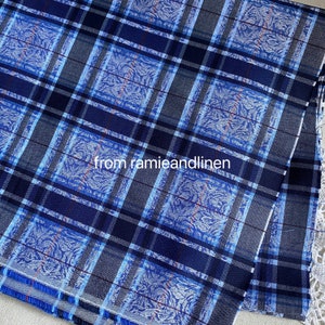 Japanischer Baumwollstoff, feiner Baumwollstoff in blau garngefärbtes klassisches Karo und Blumen-Jacquard, 1,00m x 1,10m