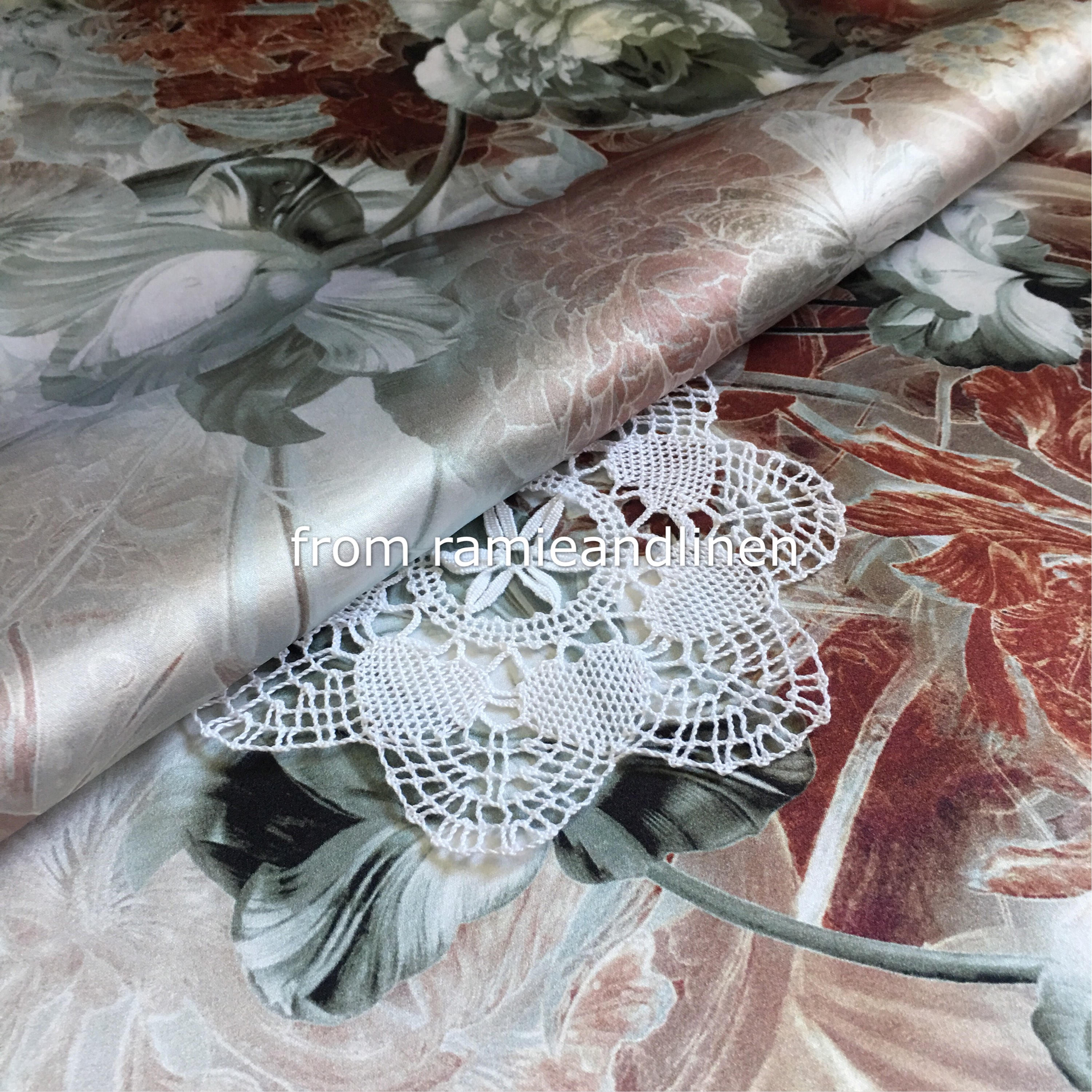 stretchy silk material
