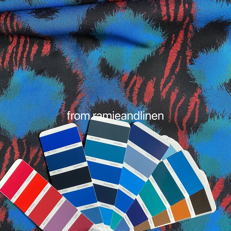 May include: A color chart with 10 different shades of blue, teal, and green. The chart is labeled with RAL color codes and names, such as "Grubla", "Azubia", and "Saphabou".