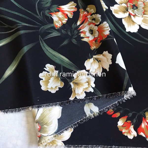 Zijdestof, mooie bloemenprint zijden crêpe de chine moerbeizijde, halve werf bij 54" breed
