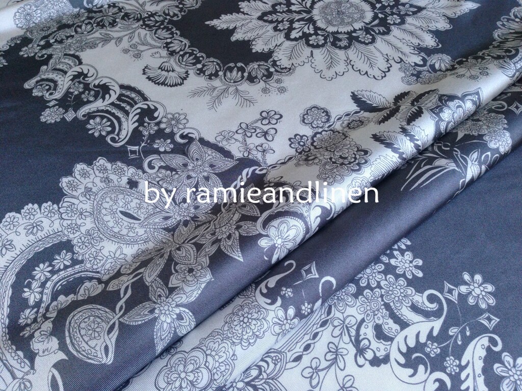 Tissu en soie, tissu imprimé à motif floral en sergé de soie, tissu en pure soie de mûrier, tissu pour robe, 26" par 44" de large