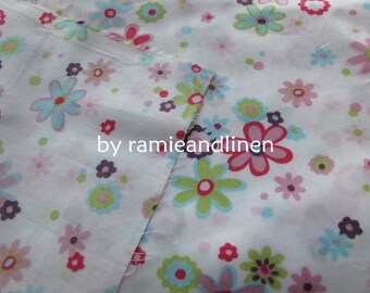 flowers print fine cotton fabric, half meter by 58" wide, quilting fabric, patchwork fabric