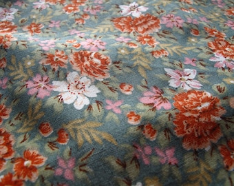 vintage style flowers print cotton fabric, quilting fabric, patchwork fabric, half yard by 43" wide