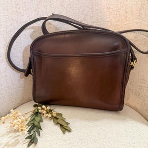 Coach 9087 Metropolis Bag – Chocolate Brown Leather Crossbody with Unique Tannery Marks