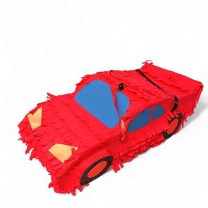 Piñata raceauto | Handgemaakte rode sportwagen | 60 x 35 x 20 cm | Klassiek of trekkoord | Aangepaste kleuren beschikbaar