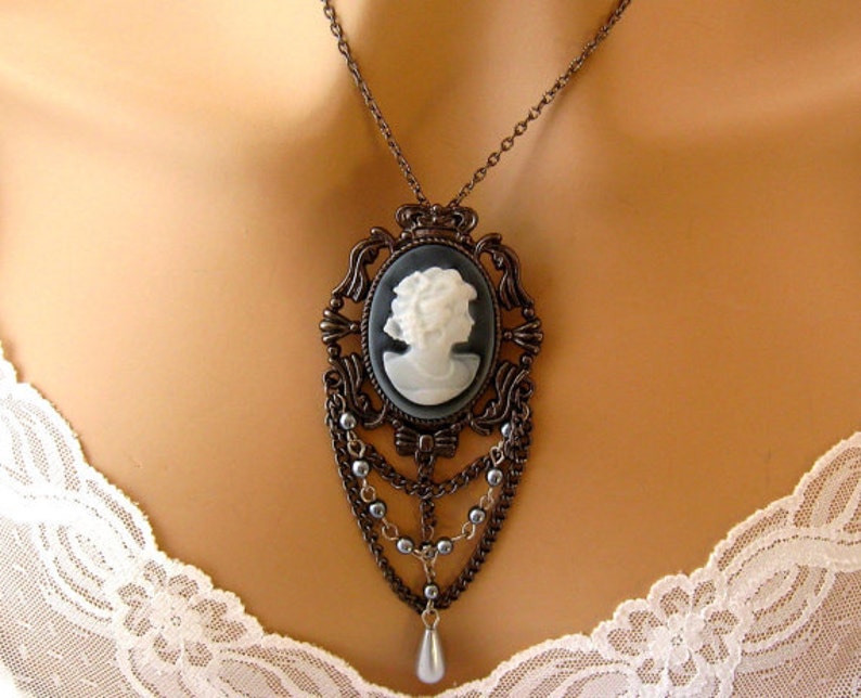 Black Cameo Victorian Woman Black Cameo Necklace Vintage Etsy