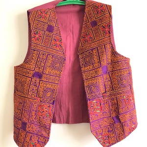 Handmade Vintage Embroidered Vest – Central Asian Ethnic Vest – Boho Festival Waistcoat – Tribal Suzani Embroidery Clothing
