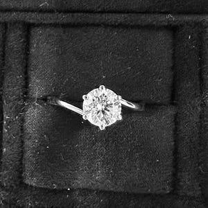 Lab Grown Diamond Ring – 18K White Gold Unique Six-Prong Solitaire Engagement Ring | IGI Certified Diamond