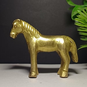 Brass Horse Statue Mini Horse Figurine – Small Brass Horse Decor, Vintage Animal Sculpture, Collectible Tiny Desk Ornament, Horse Lover Gift