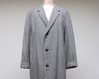 Vintage 1960s Mens Aquascutum Overcoat, 60s Classic Black/White Wool Houndstooth Top Coat, Raglan Sleeves, XL 48" Chest, VFG