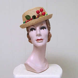 Vintage 1950s Straw Hat, 50s Straw Bowler, Natural Straw Tilt Hat, Straw Tiny Hat Fascinator with Cherries and Rick-Rack, VFG