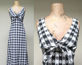 Vintage 1970s Gingham Maxi Dress, 70s Black/White Checkered Tablecloth Print Empire Sun Dress, Medium