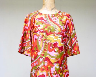 Vintage 1960s Colorful Psychedelic Cotton Sateen Top, 60s Flower Power Print Back Button Blouse, Medium, 38" Bust, VFG