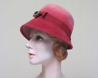 Vintage 1950s Ombre Magenta Wool Felt Velour Bucket Hat, Medium 21 1/2", VFG