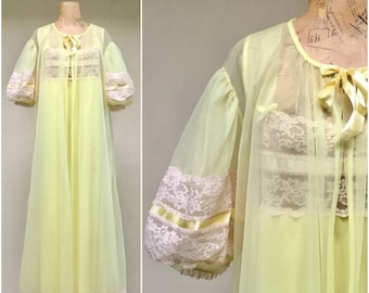 Vintage 1970s Tosca Yellow Peignoir Set, 70s Pastel Nylon Lace Nightgown, Robe w/Full Puffed Sleeves, Medium-Large 36" Bust, VFG