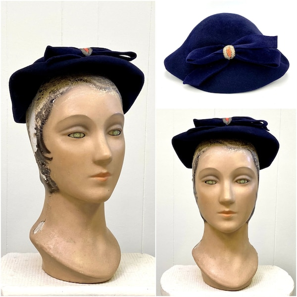 Vintage 1930s Navy Velour Bonnet, 30s Blue Fur Felt Bow Hat, Depression Era Cap, 21 1/2", VFG