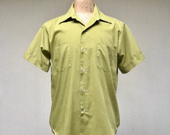 Vintage 1970s Mens Short Sleeve Casual Shirt, Normcore Green Polyester-Cotton Sport Shirt, Large 44" Chest, VFG