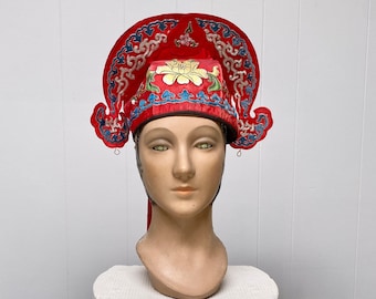 Vintage Peking Opera Kui Headpiece, Traditional Chinese Sichuan Xiao Sheng Male Costume, Hand-Embroidered Red Satin Cosplay Helmet, VFG