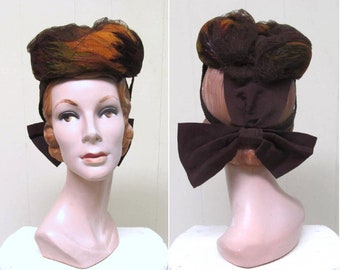 Vintage 1940s Feather Hat, 40s Tilt Hat, 40s Earthtone Feather Toque, 40s Feather Pillbox with Bow, VFG