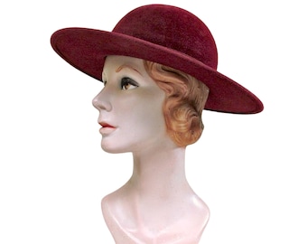 Vintage 1950s Purple Wool Felt Casque Hat With Coque 
