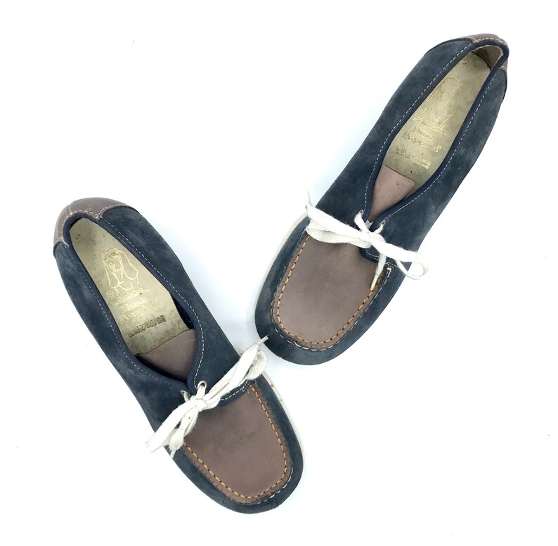 Rubber Sole Oxford Lace-Ups Vintage 1960s Hush Puppies Size 7 US 60s Blue and Beige Faux LeatherSuede Casual Shoes Vegan Walking Shoes