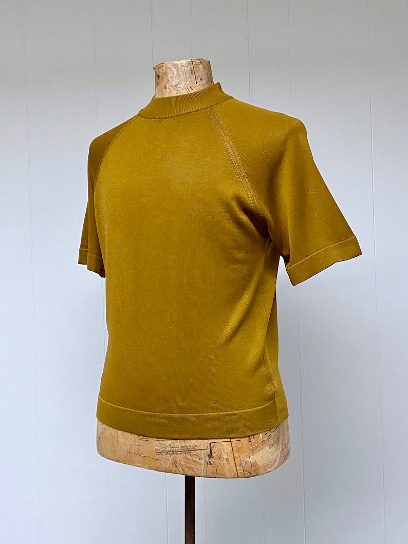 Vintage 1970s Short Sleeve Harvest Gold Acrylic Casual Shirt by McGregor, 40 Chest VFG image 3