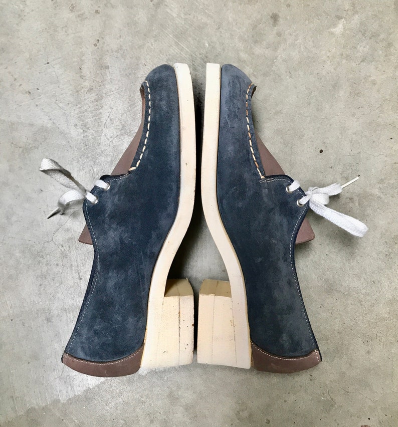 Rubber Sole Oxford Lace-Ups Vintage 1960s Hush Puppies Size 7 US 60s Blue and Beige Faux LeatherSuede Casual Shoes Vegan Walking Shoes