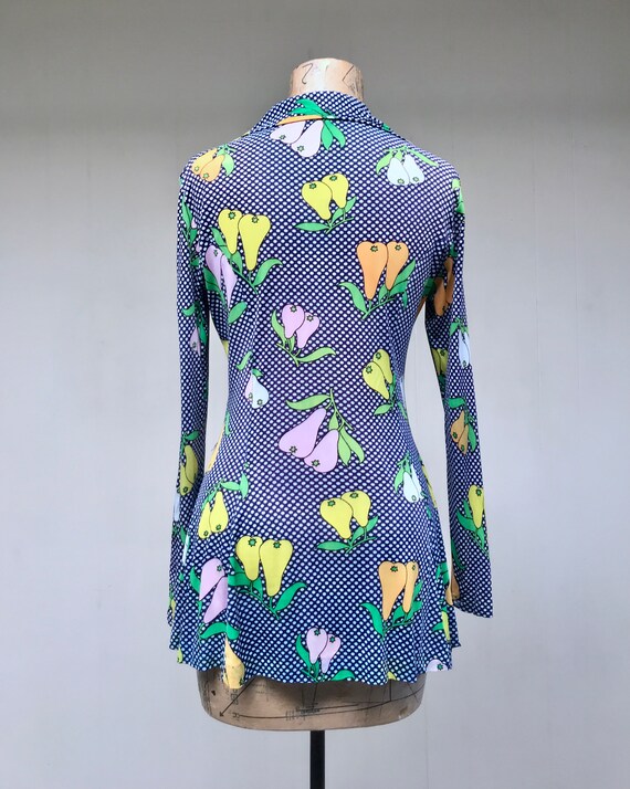 Vintage 1970s Novelty Print Top, 70s Youthquake N… - image 4