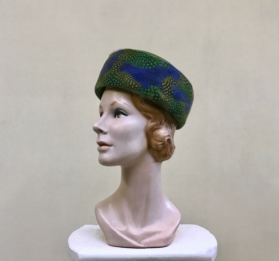 Vintage 1960s Feather Pillbox Hat, 60s Genuine Gr… - image 1