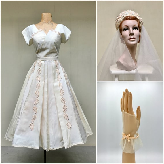 1950s wedding dress