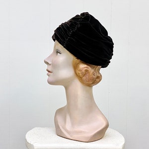 Vintage 1960s Brown Velvet Turban, Old Hollywood Glamour, Mid-Century Accessory, VFG image 6