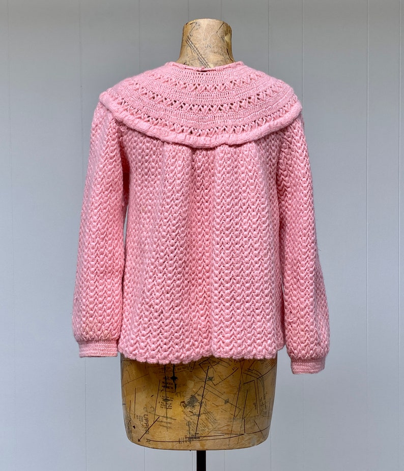 Vintage 1950s Pink Knit Bed Jacket, 50s Acrylic Swing Cardigan, Crochet Folk Sweater, Medium-Large, VFG image 4