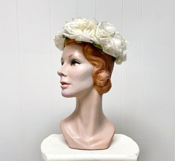 Vintage 1960s White Floral Hat, Mid-Century Garde… - image 1